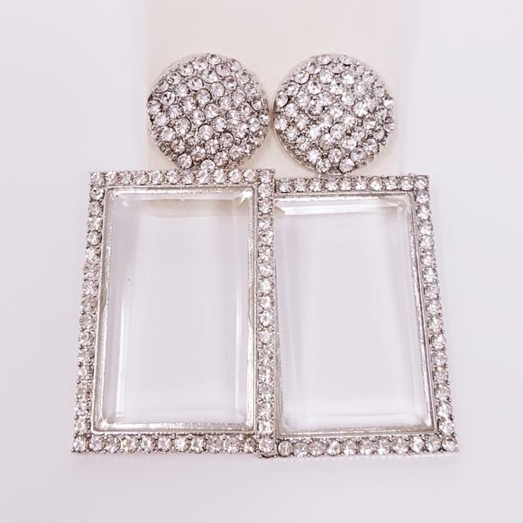 Fabulous Silver Rhinestone Earrings - Picture 2 of 8